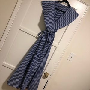 Wide collar wrap dress